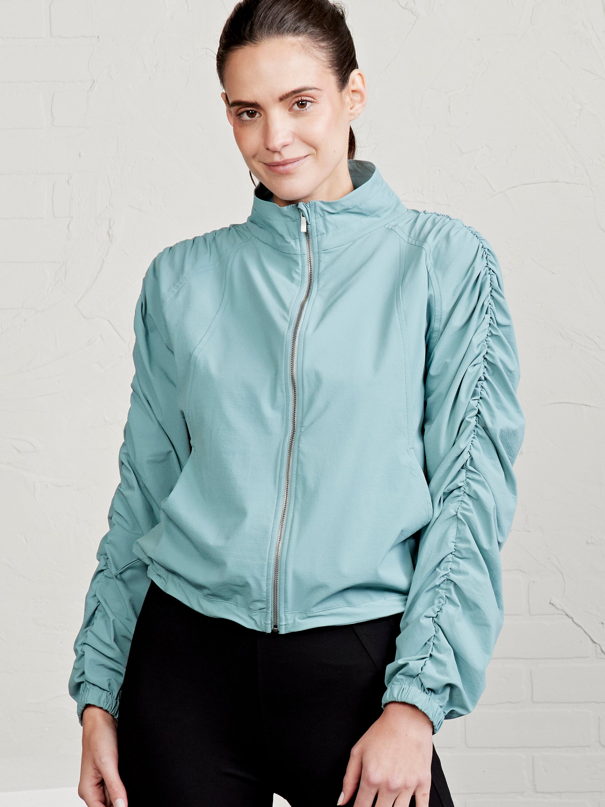 Jet Set Ruched Windbreaker Green Quartz – tasc Performance Jet Set Ruched Windbreaker Green Quartz – tasc Performance