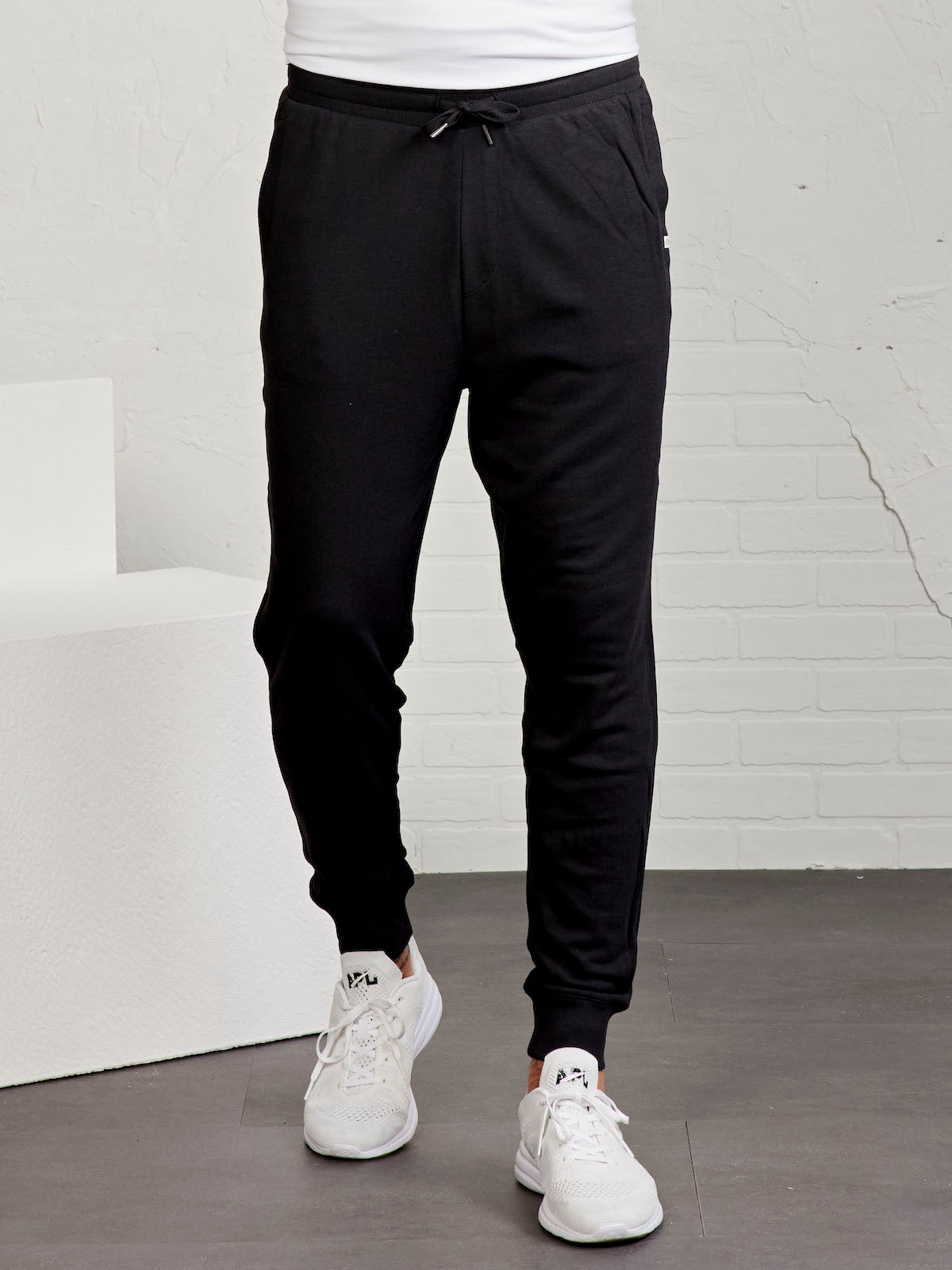 tasc performance stadium jogger (Black)