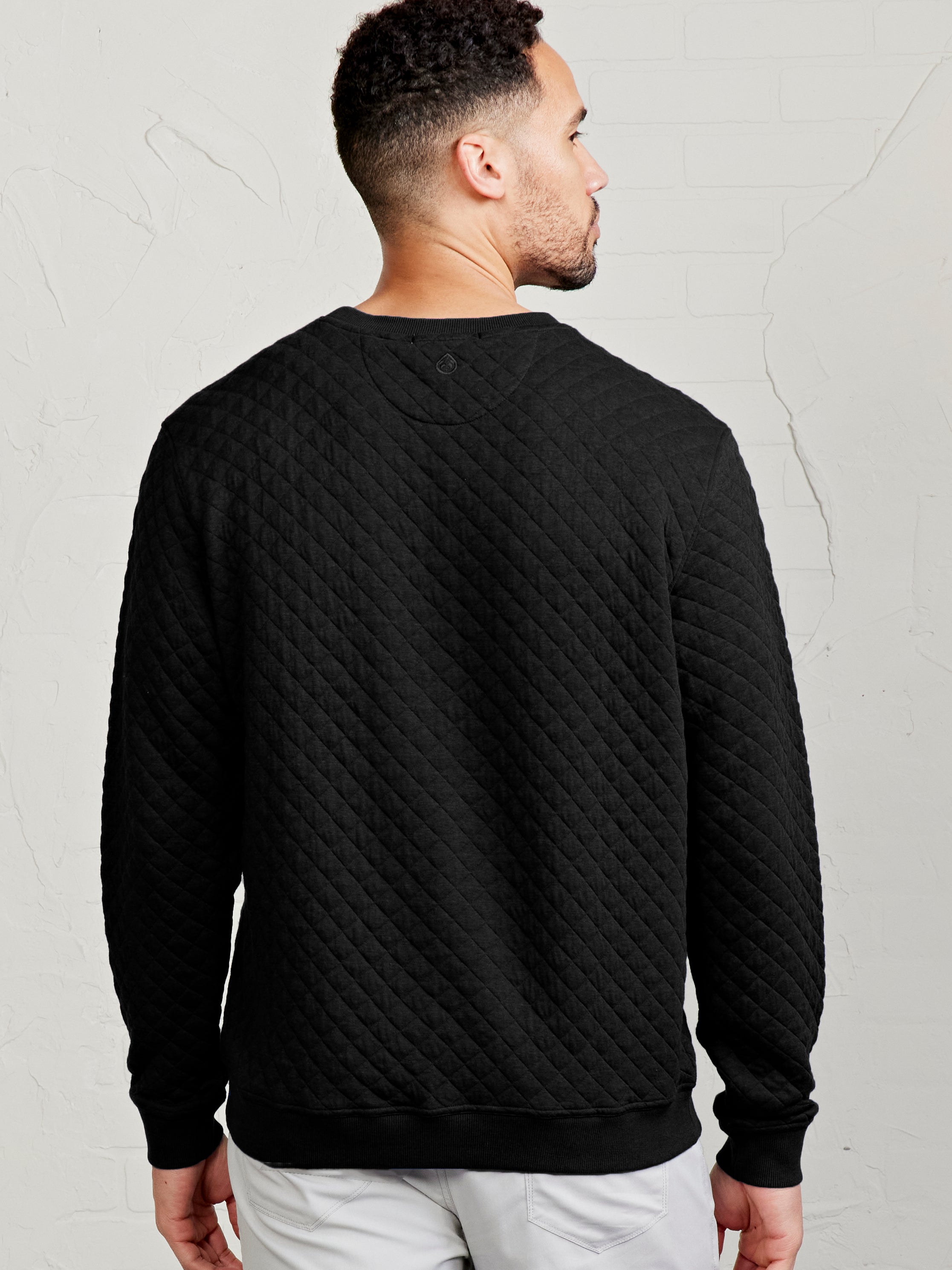 Hampton Sweater - tasc Performance (Black)