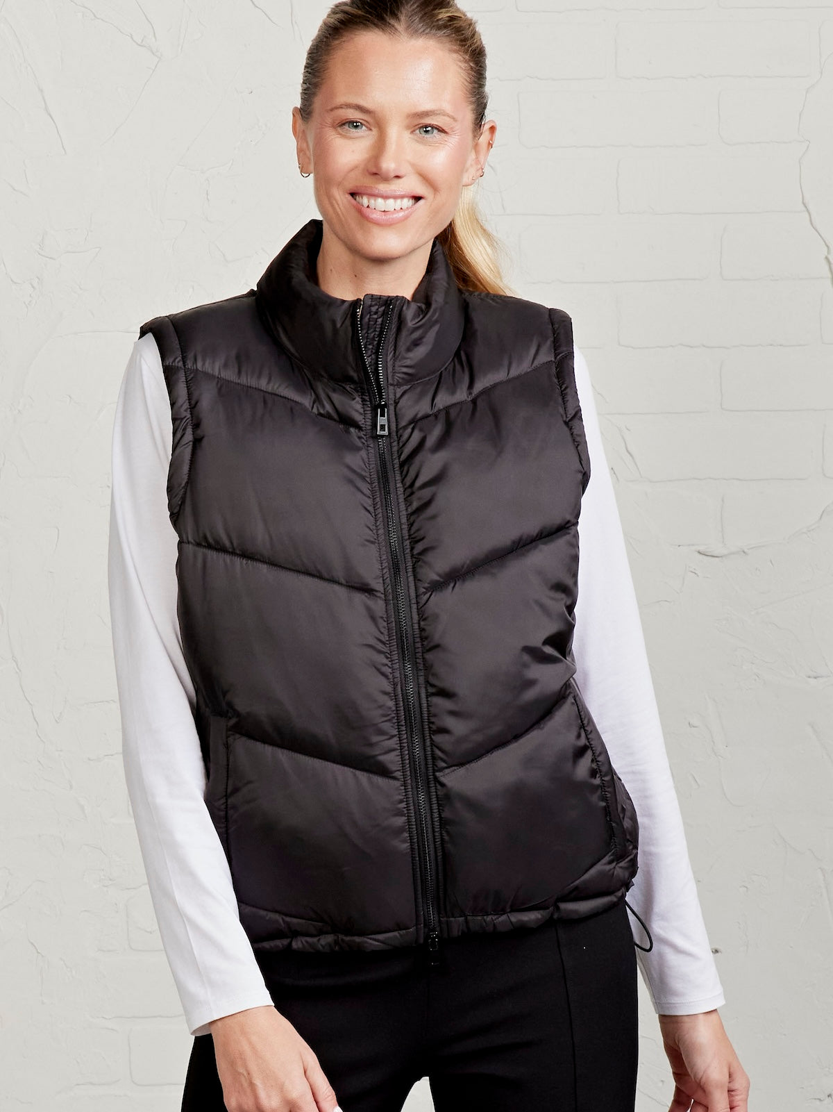 Power Quilt Puffer Vest - tasc Performance (Black)