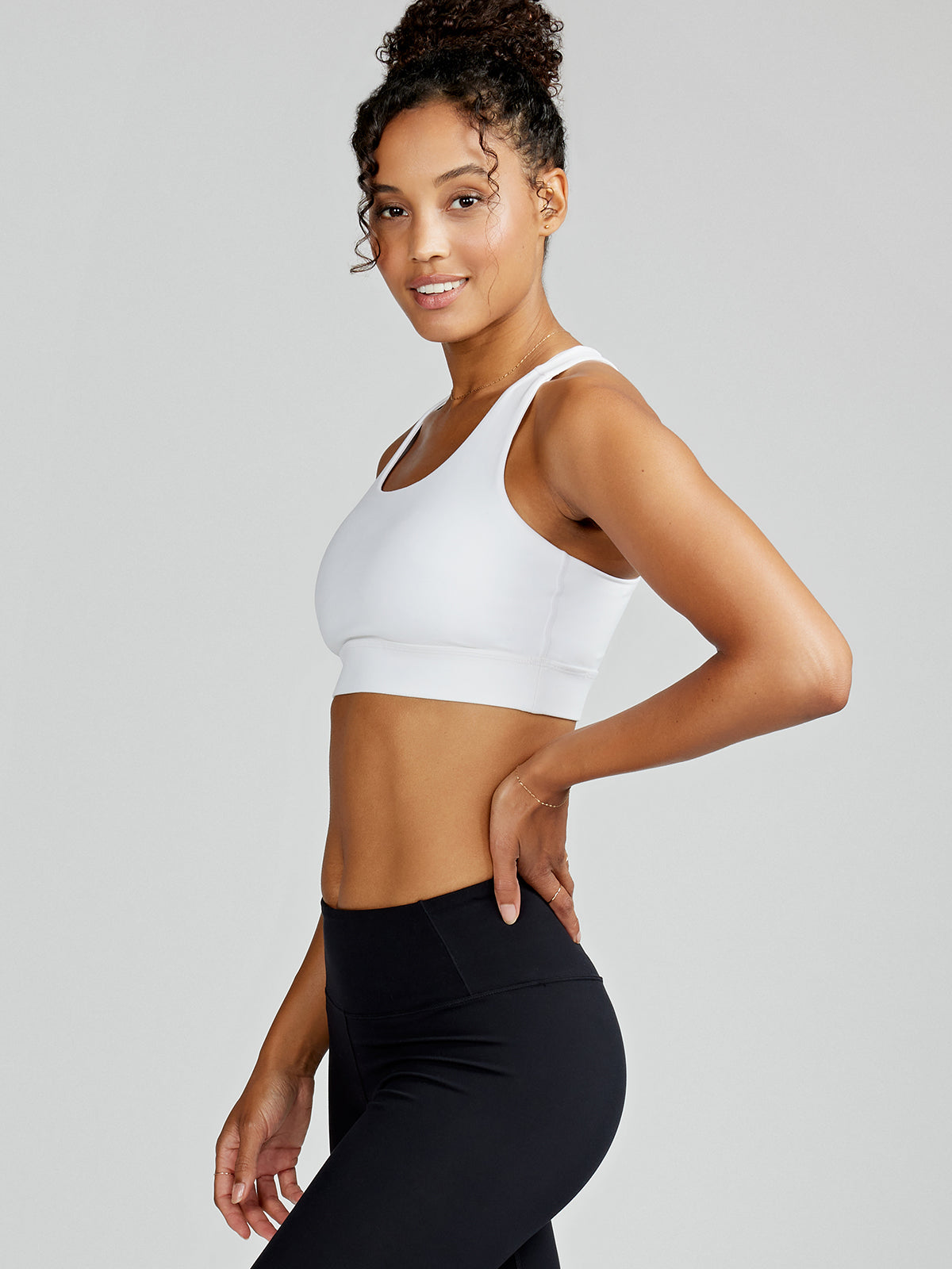 Sculptive Sports Bra Set- White - tasc Performance (White)