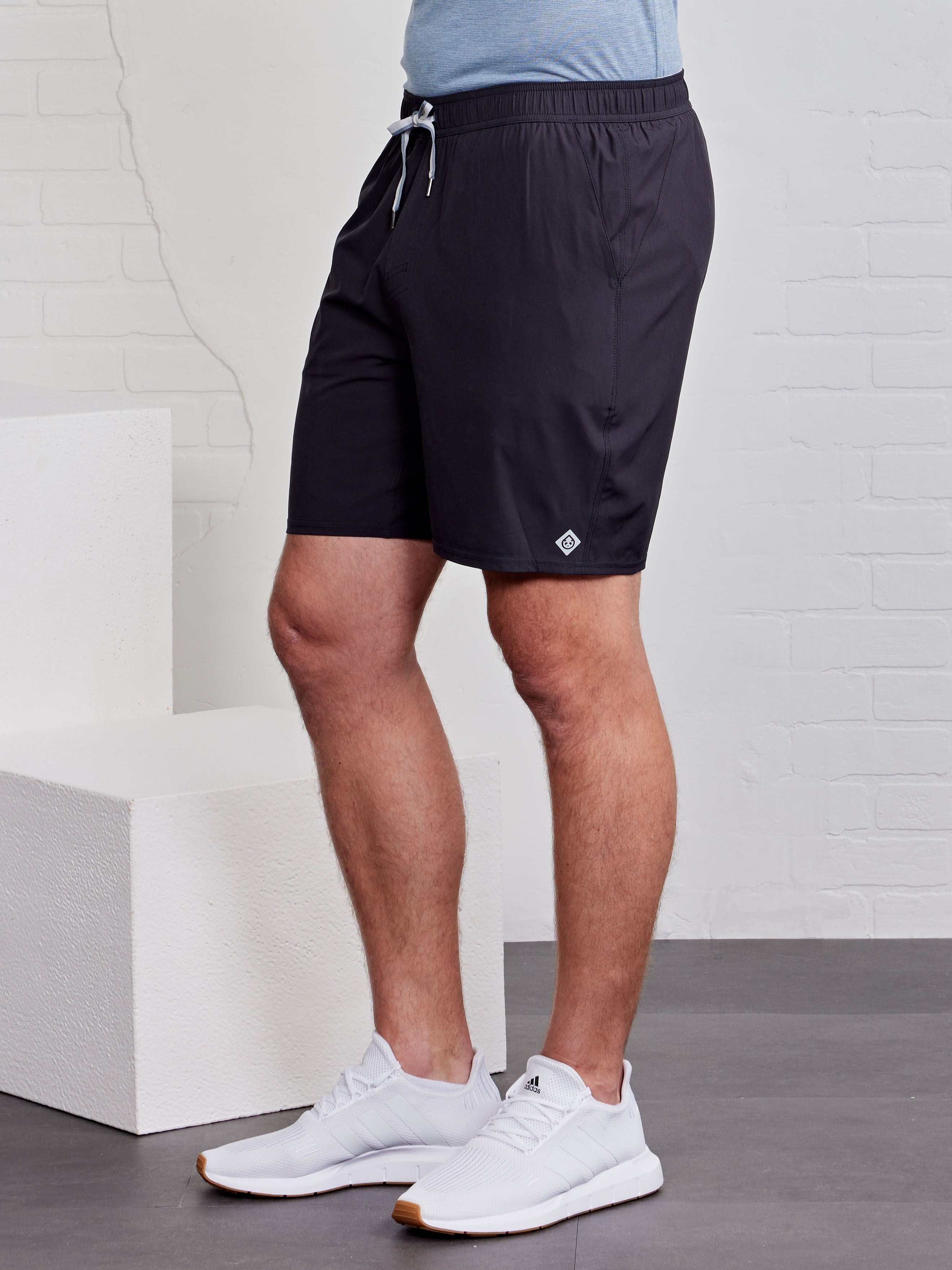 Vital 7in Unlined Short - tasc Performance (Black)