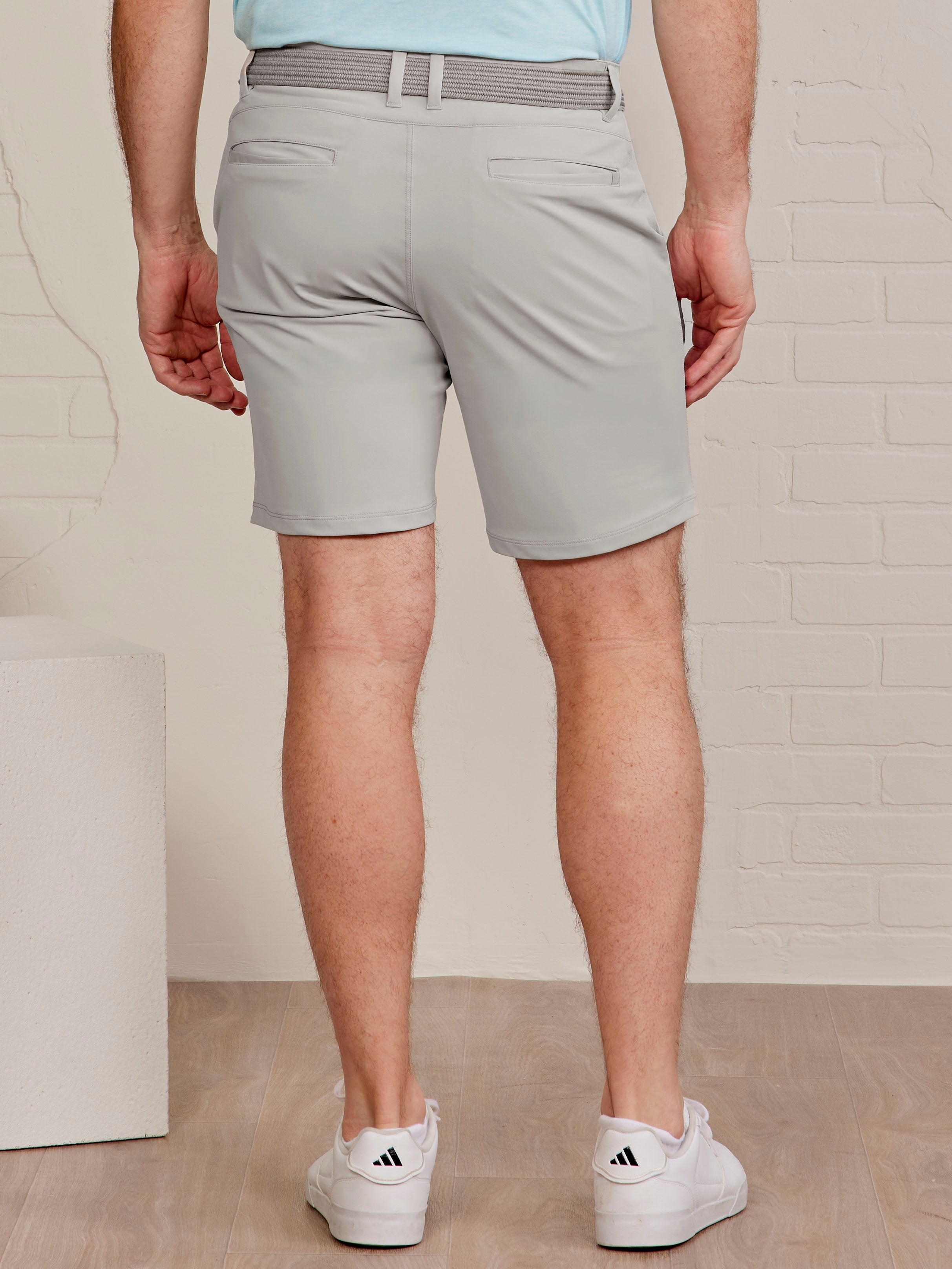 Balance Stretch Short - tasc Performance (Smoke)