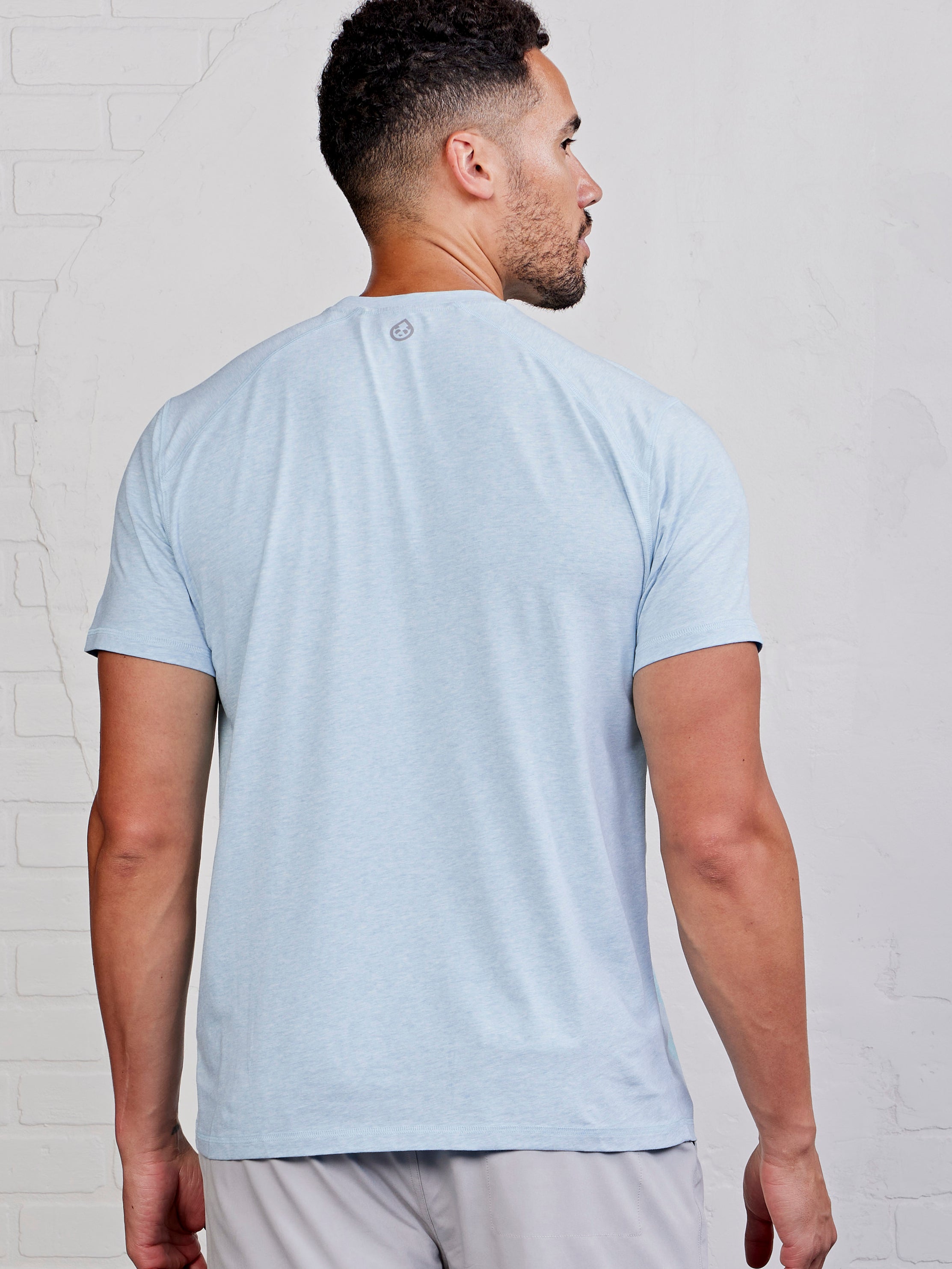 Carrollton Fitness T-Shirt - Tulane - tasc Performance (CloudHeather)