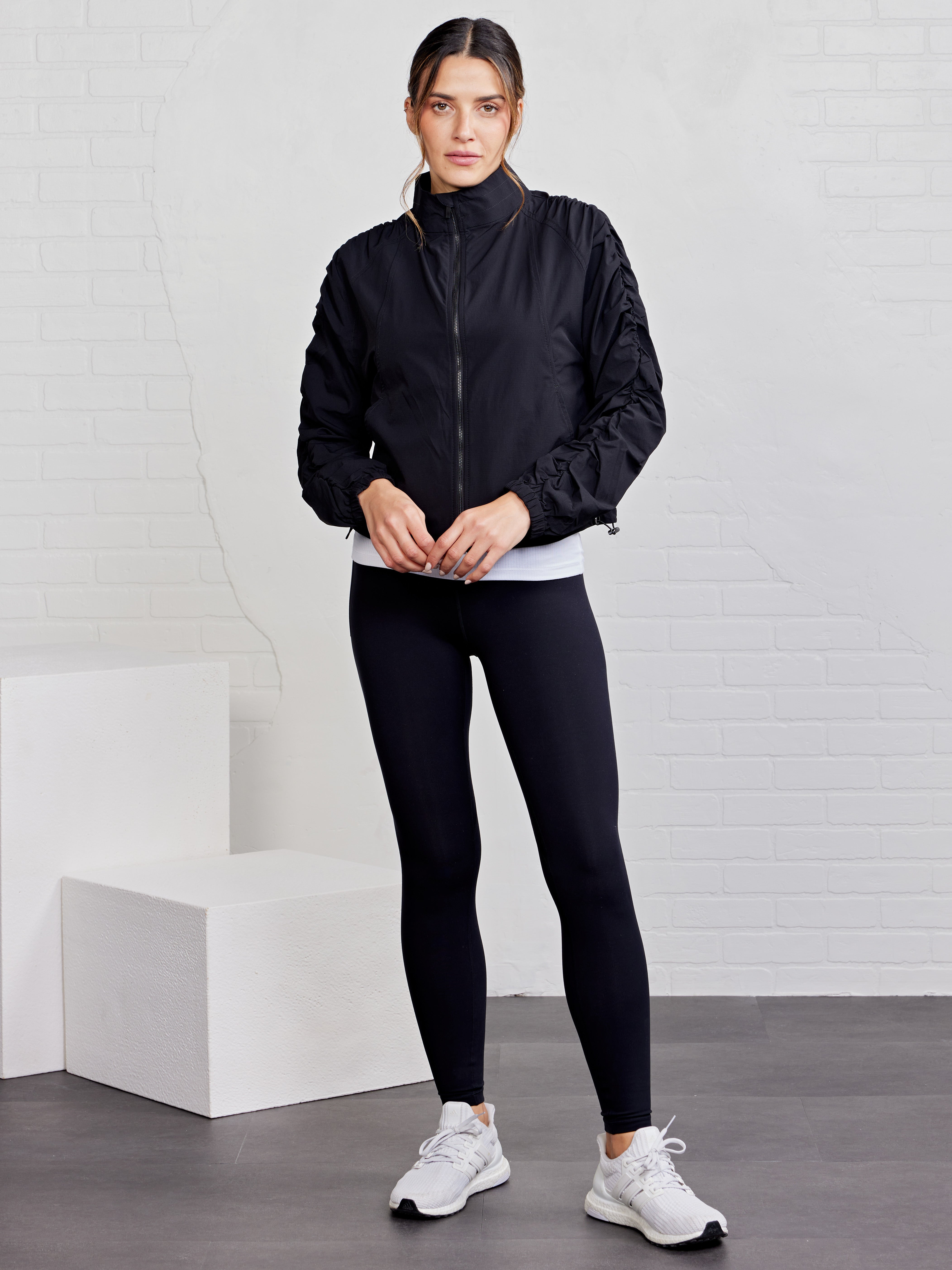 Jet Set Ruched Windbreaker - tasc Performance (Black)