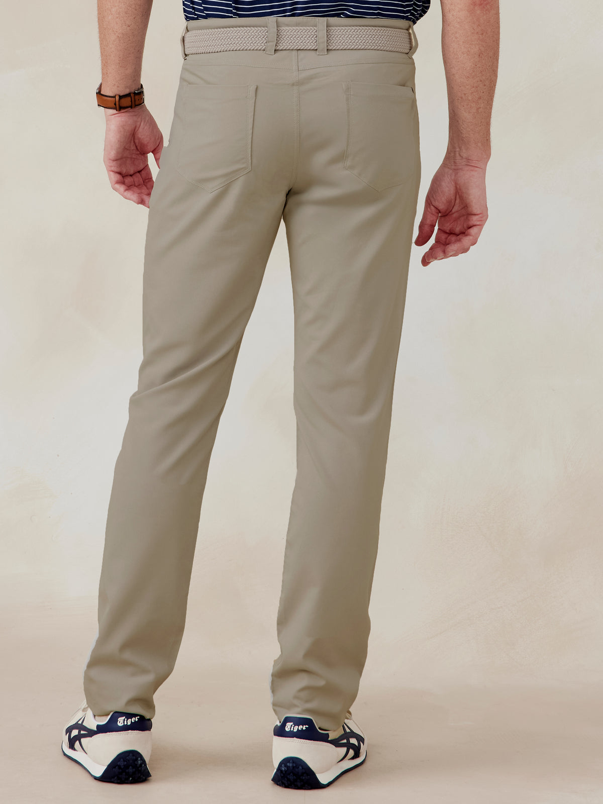 Motion Pant - Tailored Fit tasc Performance (Mid-Khaki)