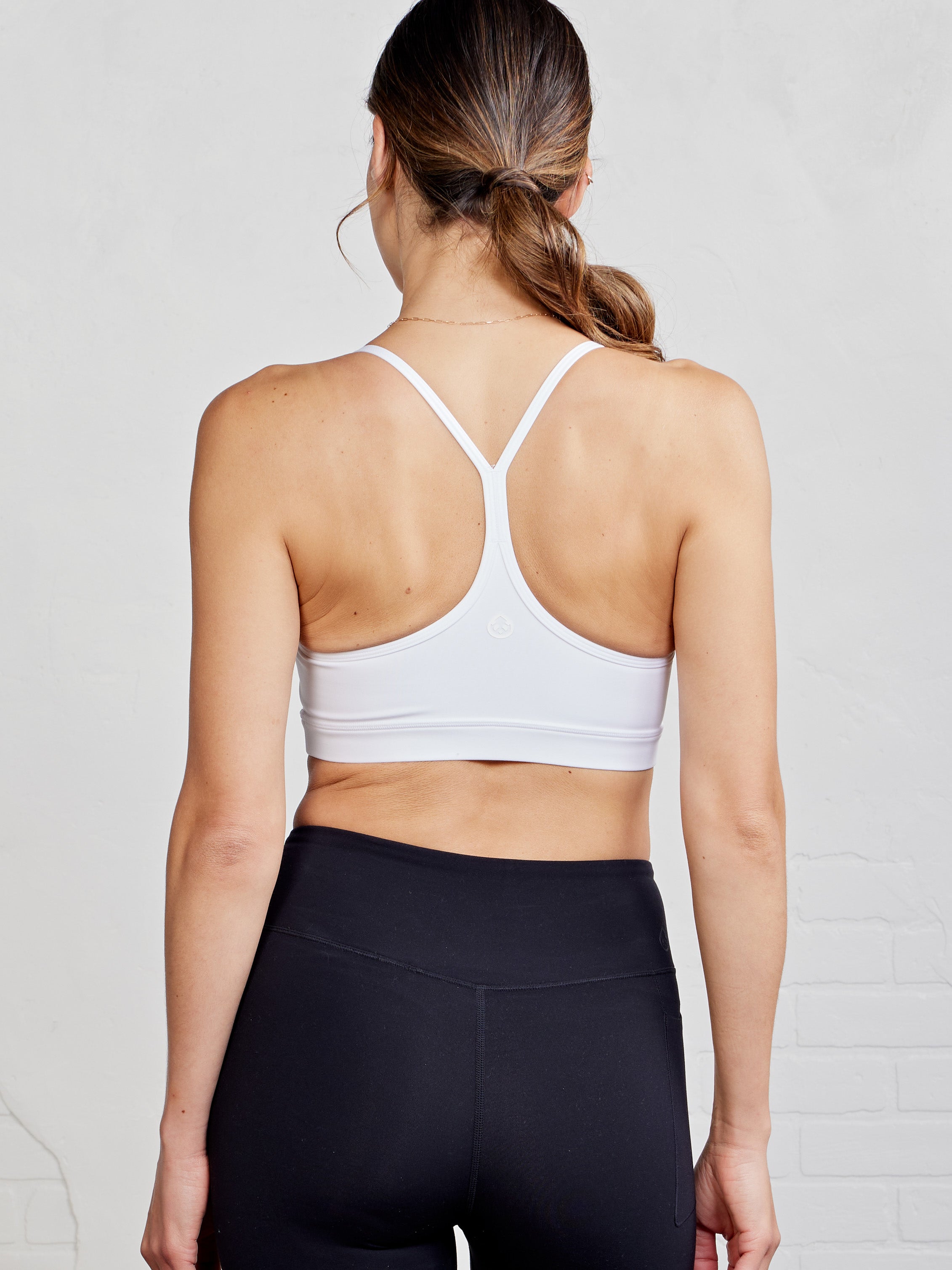 Sculptive Daily Practice Bra - tasc Performance (White)