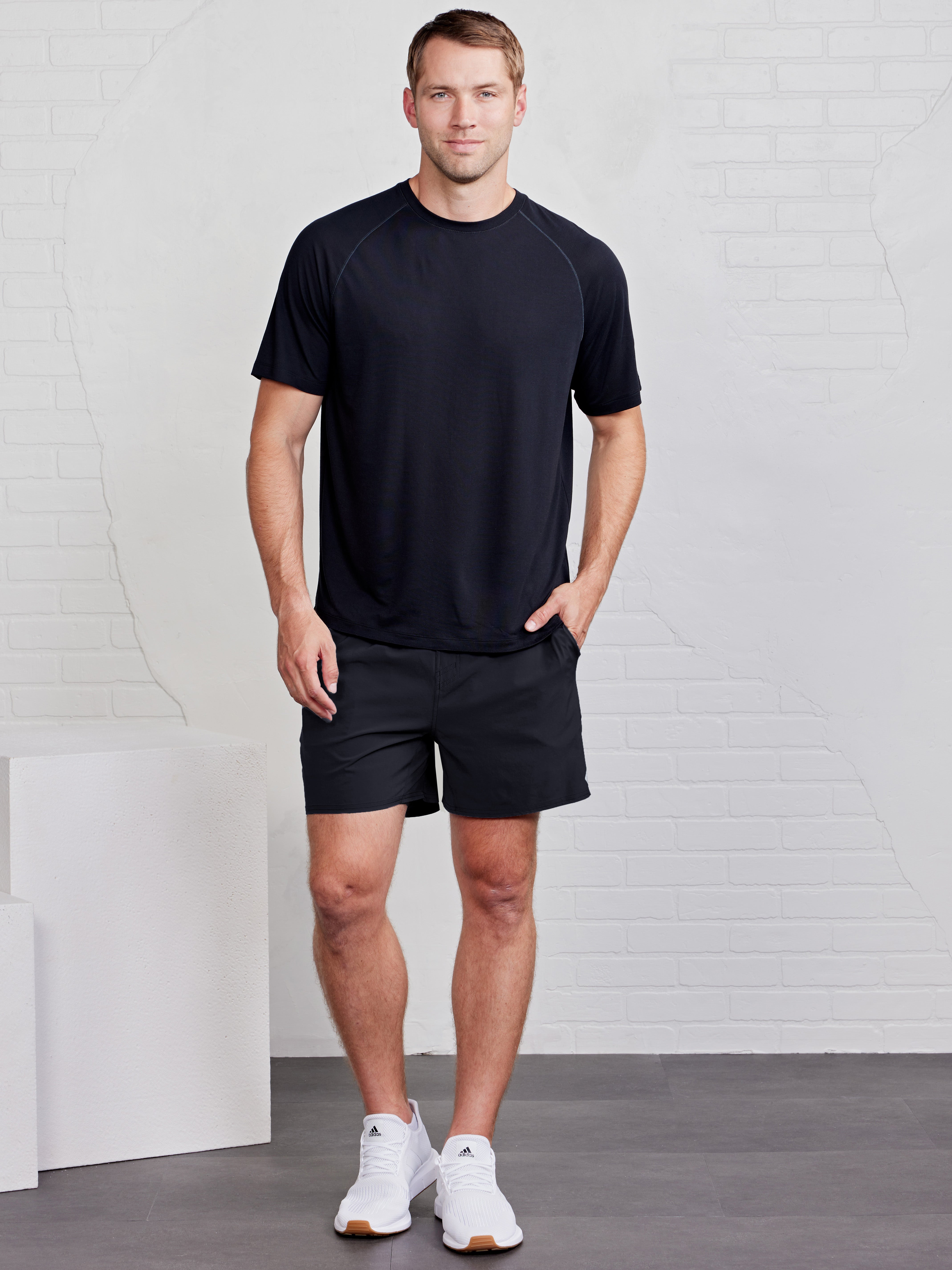 Vital 5in 2-in-1 Short - tasc Performance (Black)
