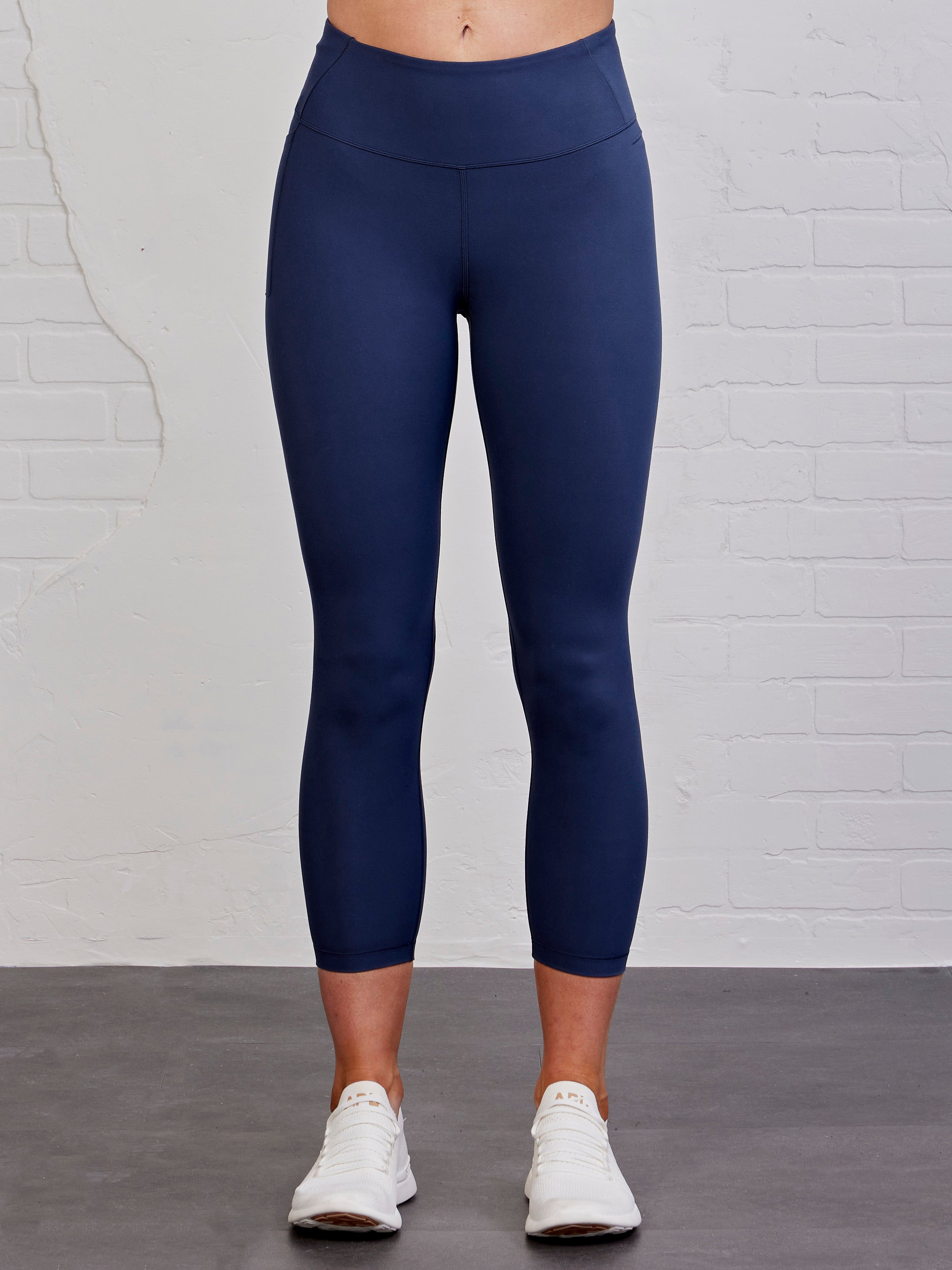 Sculptive Pocket 7/8 Legging Set- Midnight - tasc Performance (Midnight)