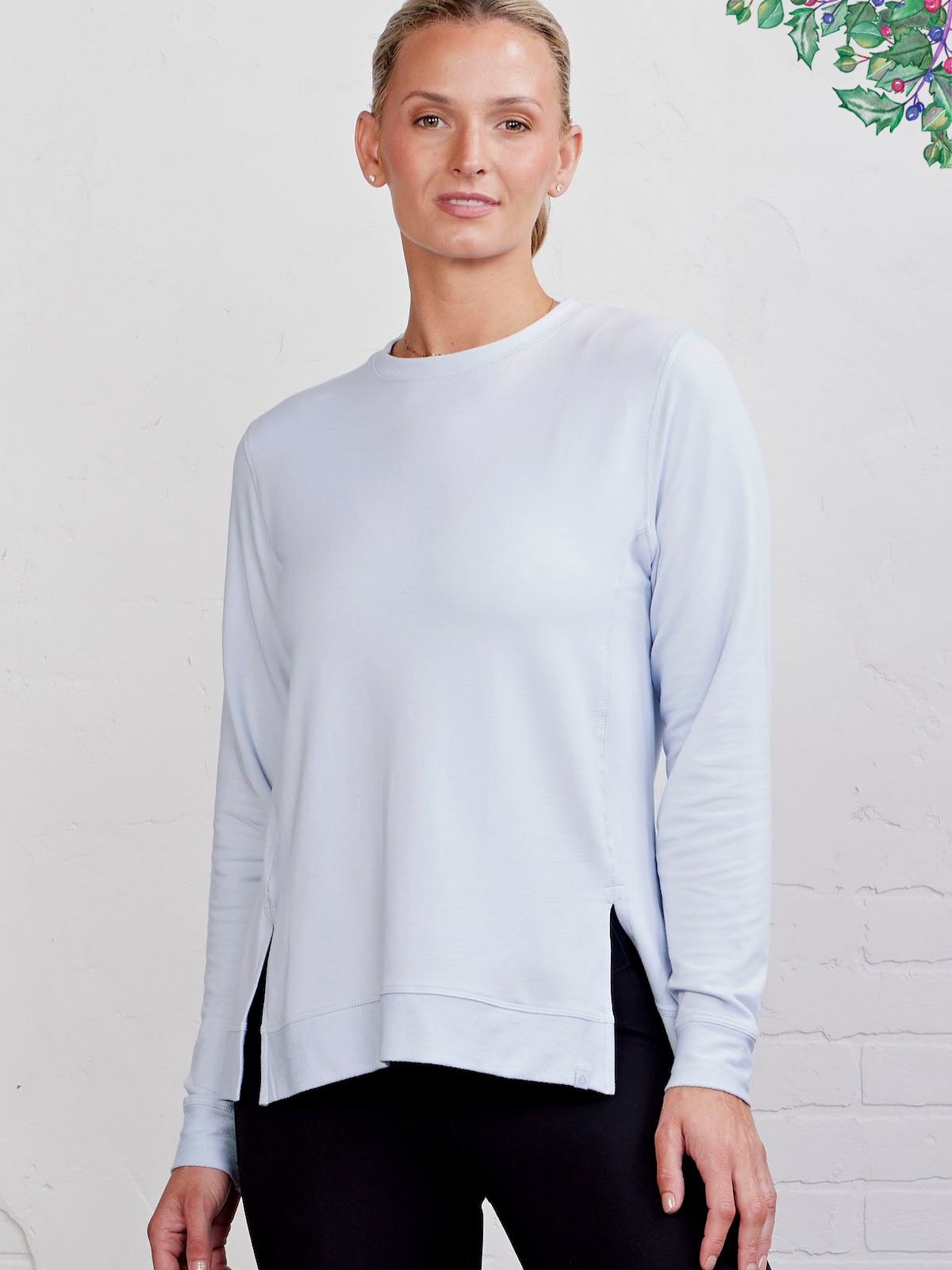 Riverwalk French Terry Sweatshirt 2.0 - tasc Performance (Frost)