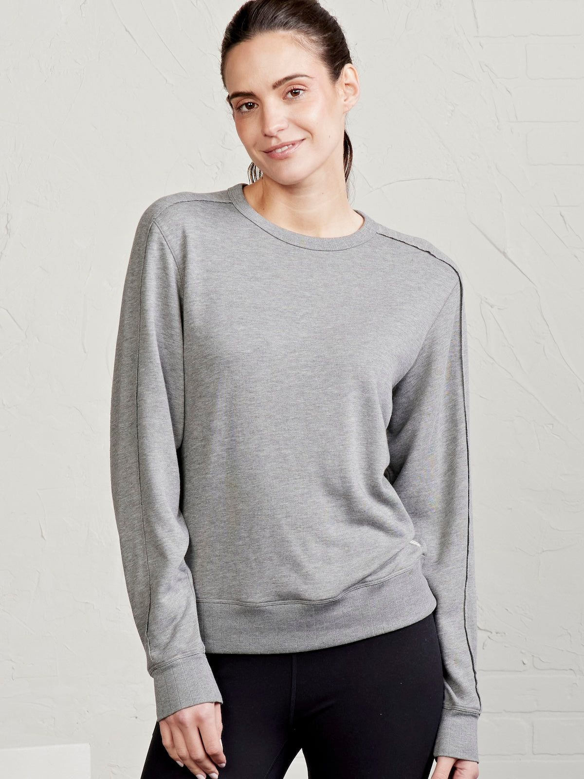 Stadium French Terry Sweatshirt W - tasc Performance (HeatherGray)