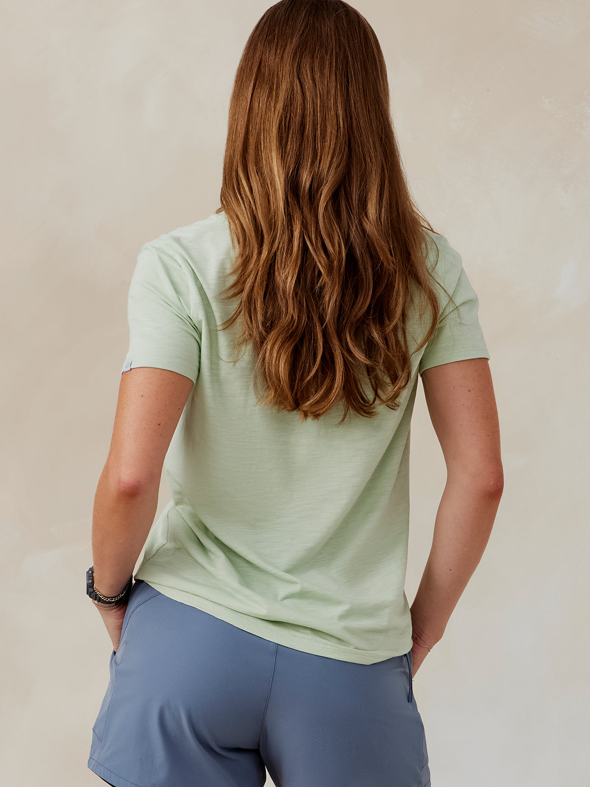 tasc All Day V-Neck T-Shirt (Sanctuary)