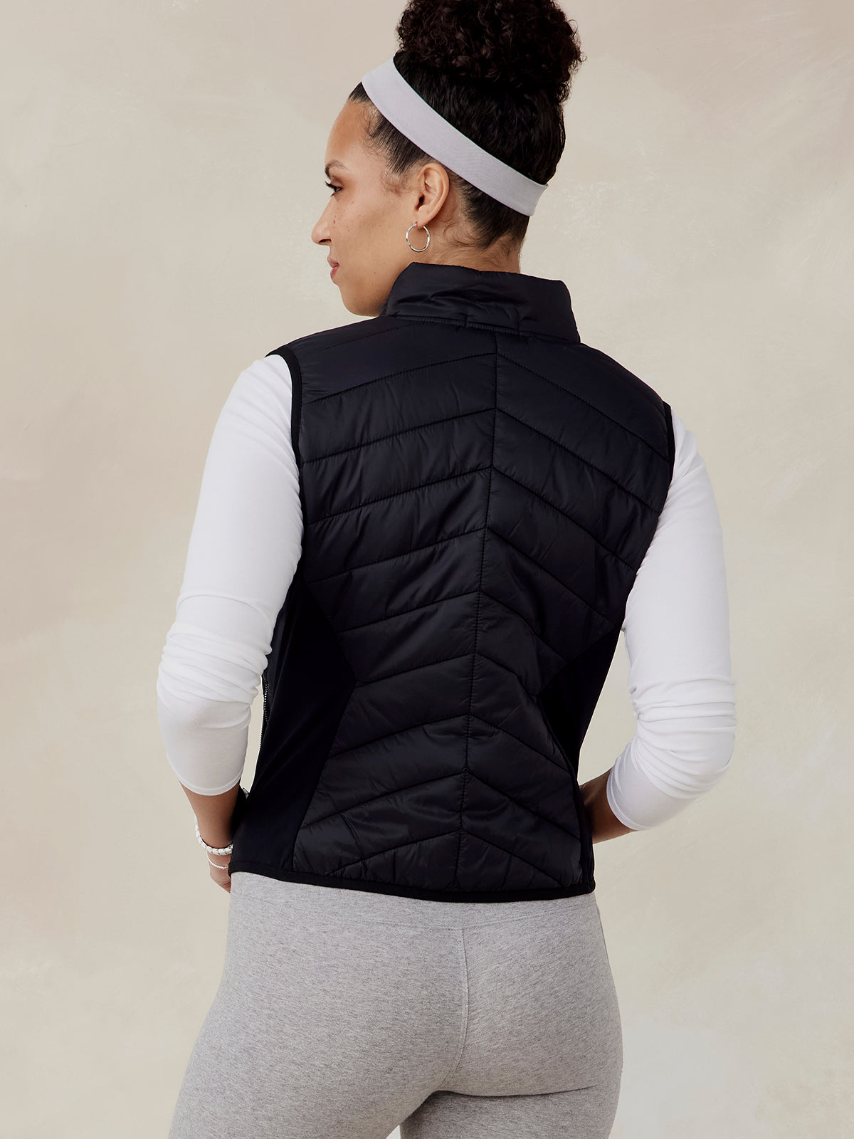 tasc Hillside Hybrid Vest (Black)