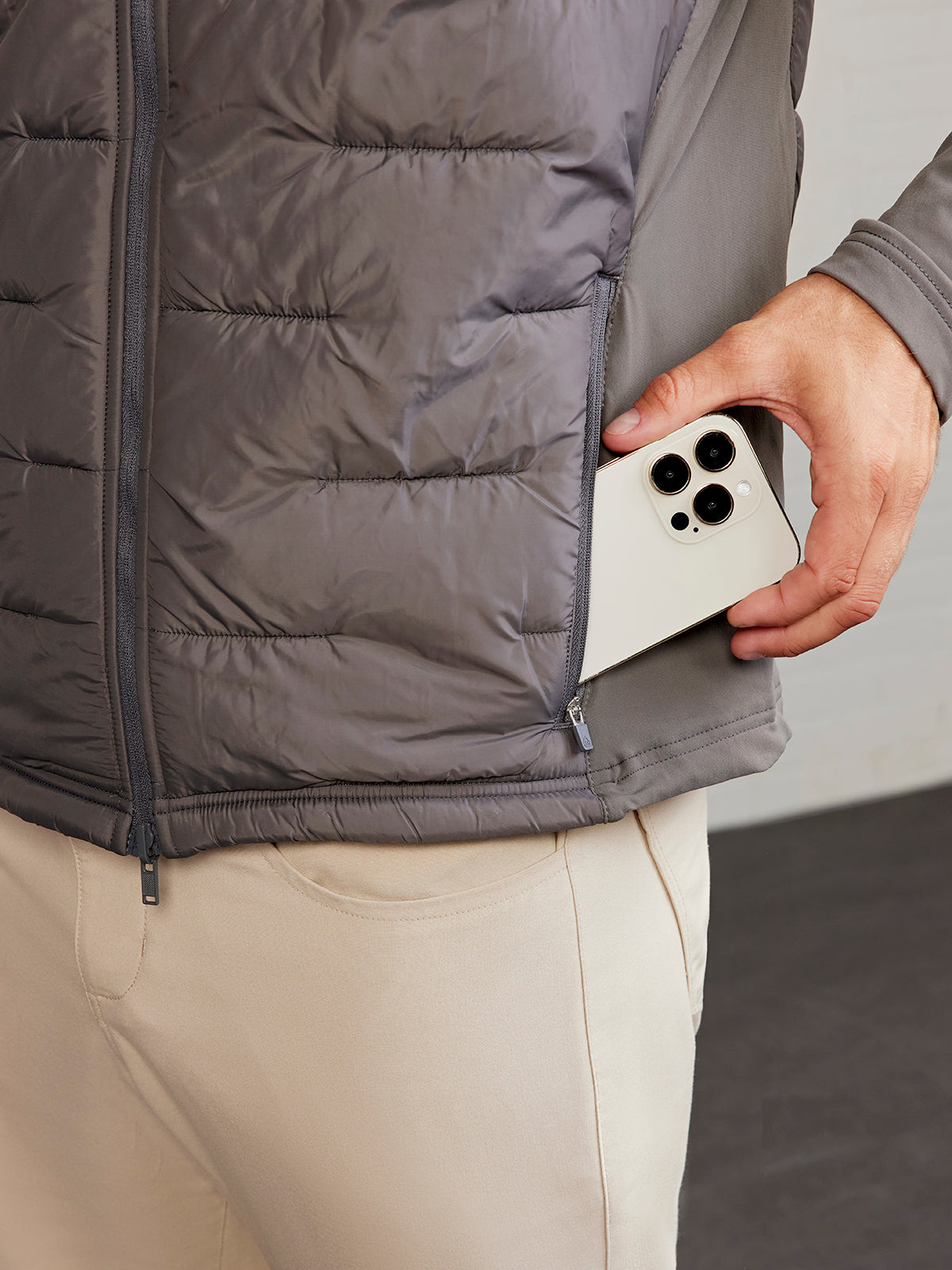 Windermere Hybrid Jacket - tasc Performance (Granite)