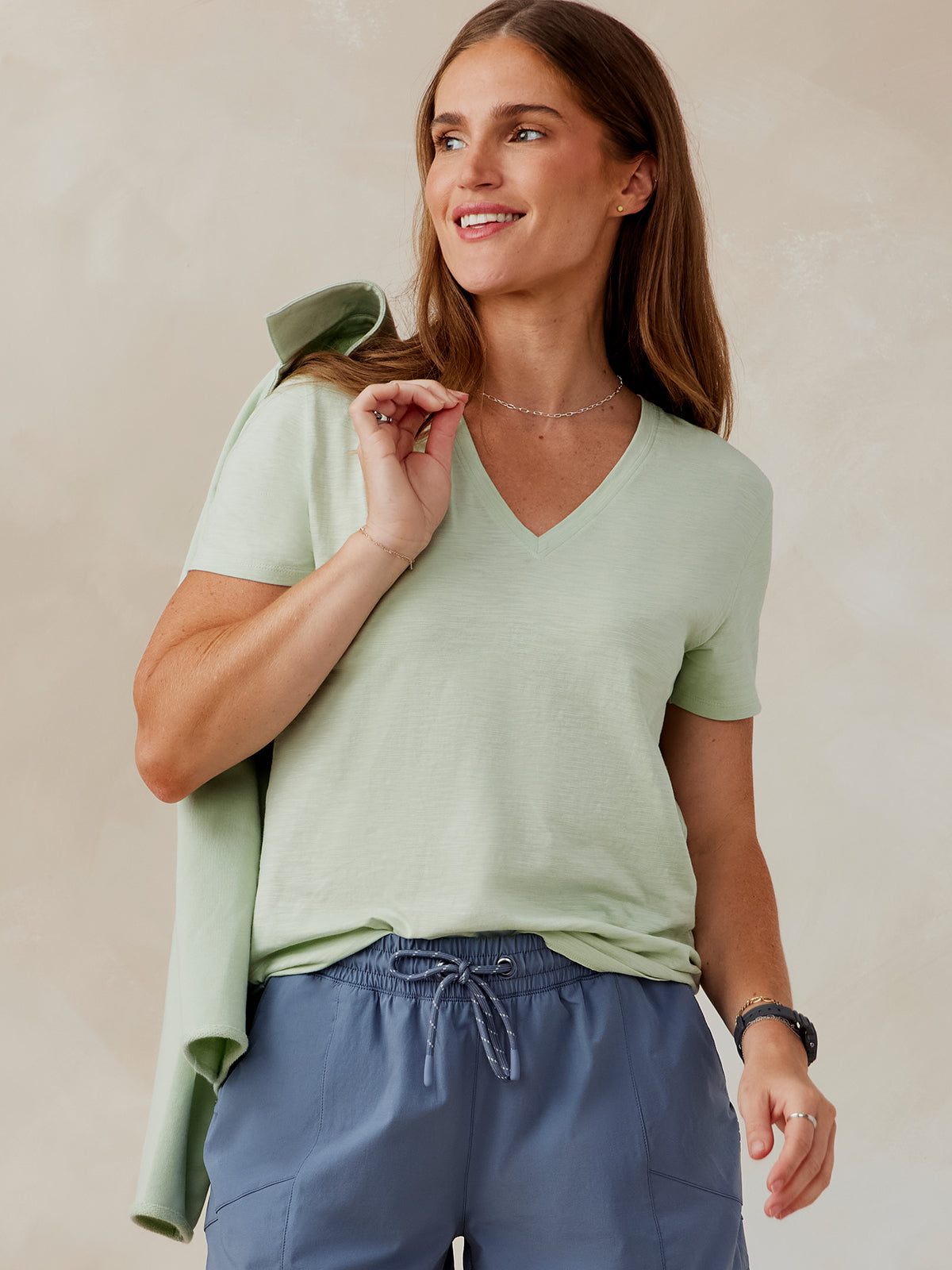 tasc All Day V-Neck T-Shirt (Sanctuary)