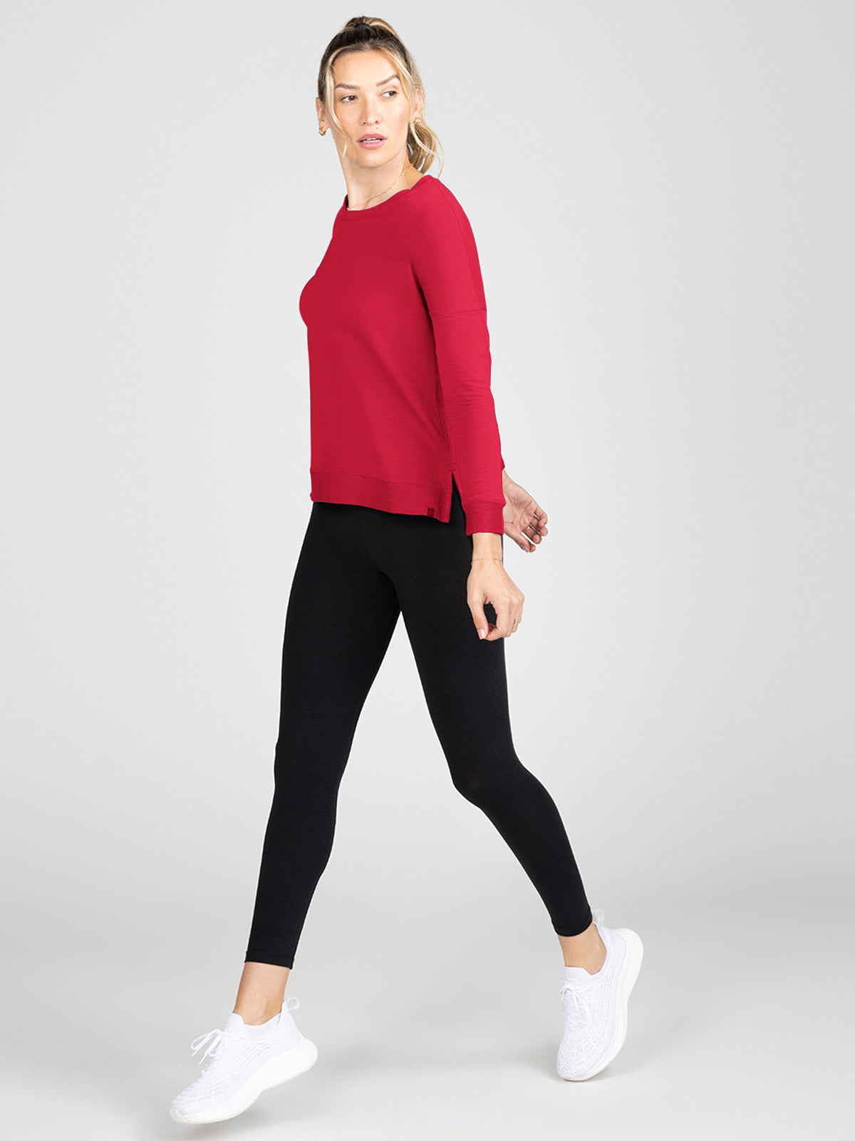 Riverwalk Sweatshirt - tasc Performance (Scarlet)