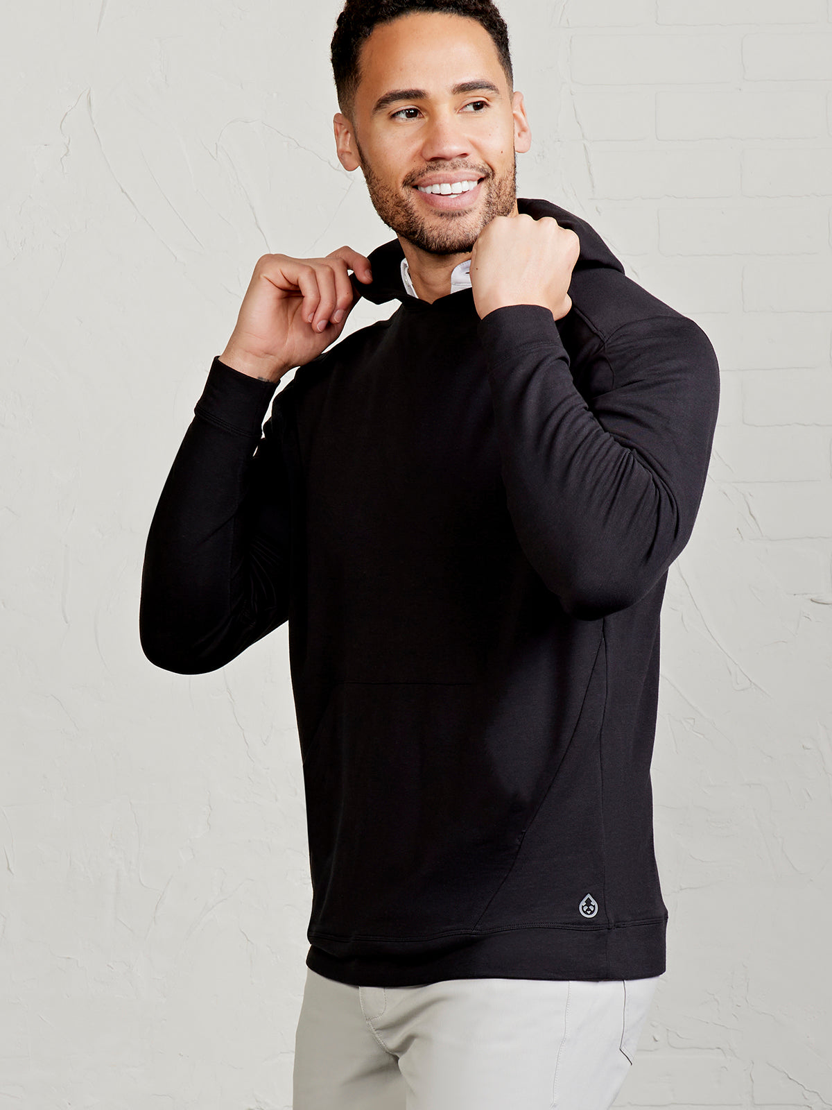 Atlas Lightweight Fleece Hoodie - tasc Performance (Black)