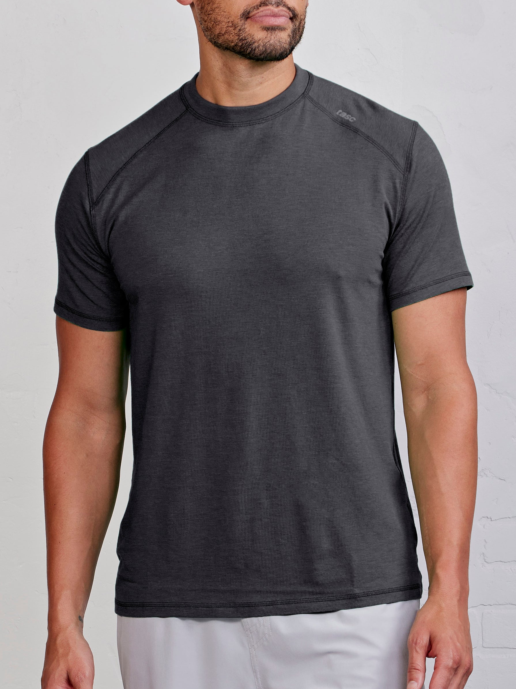 Carrollton Fitness T-Shirt Iron Heather – tasc Performance