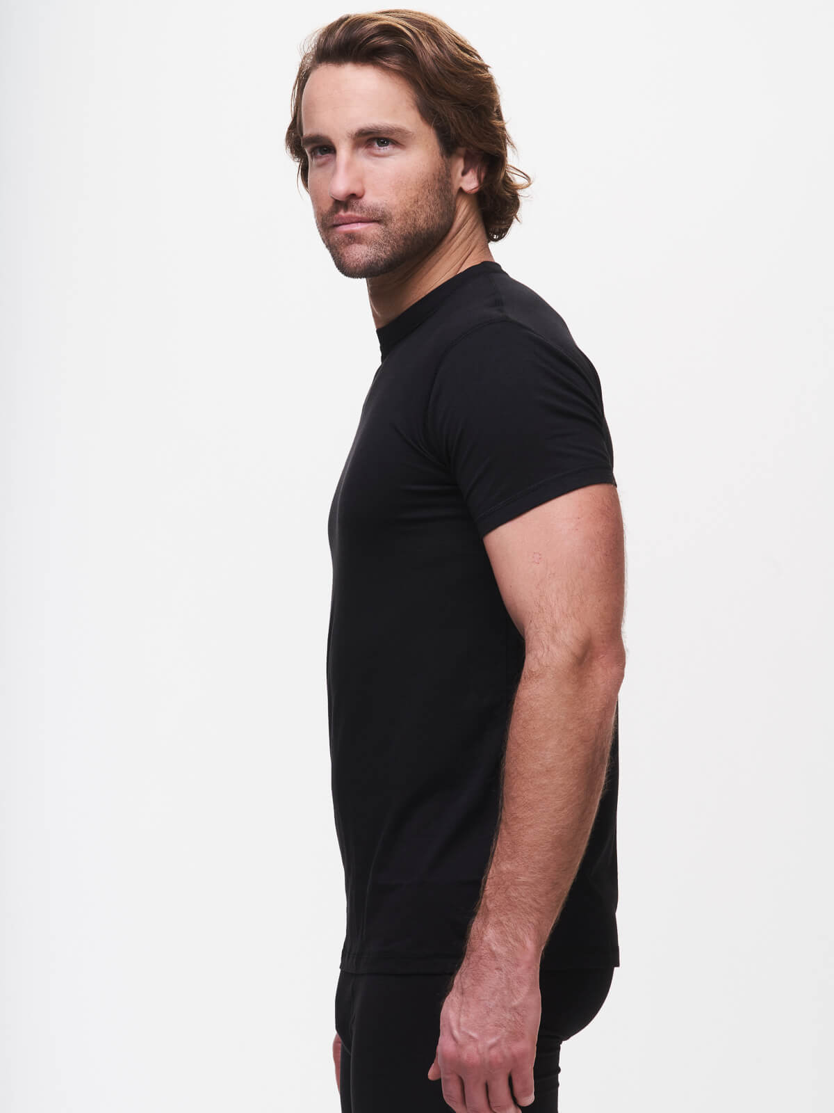 black t shirt under dress shirt Men's Undershirts: What to Wear Under a Dress Shirt