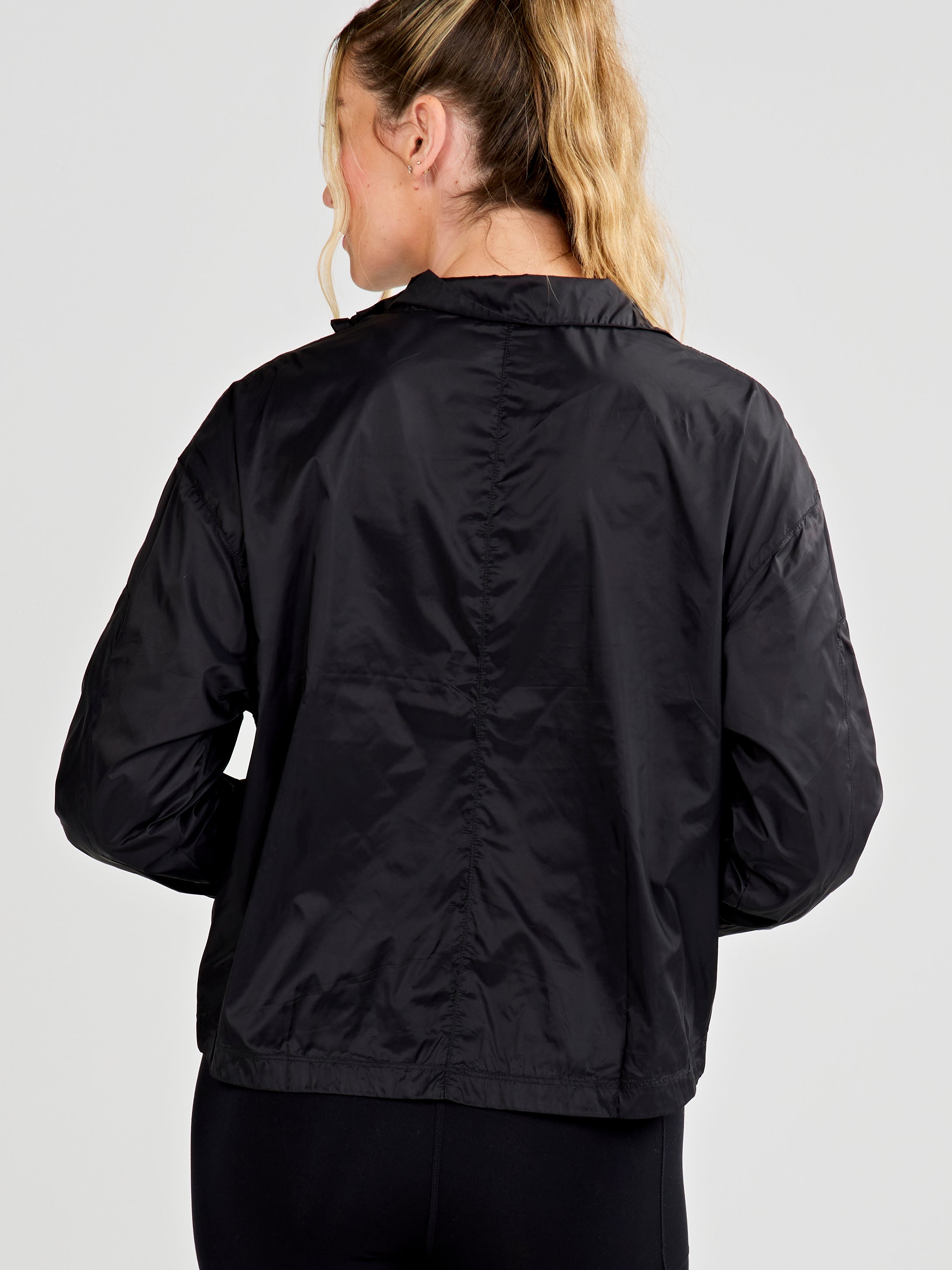 Energetic Featherweight Jacket - tasc Performance (Black)