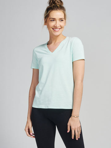 Women's Long Sleeve Shirts: Premium Activewear – tasc Performance