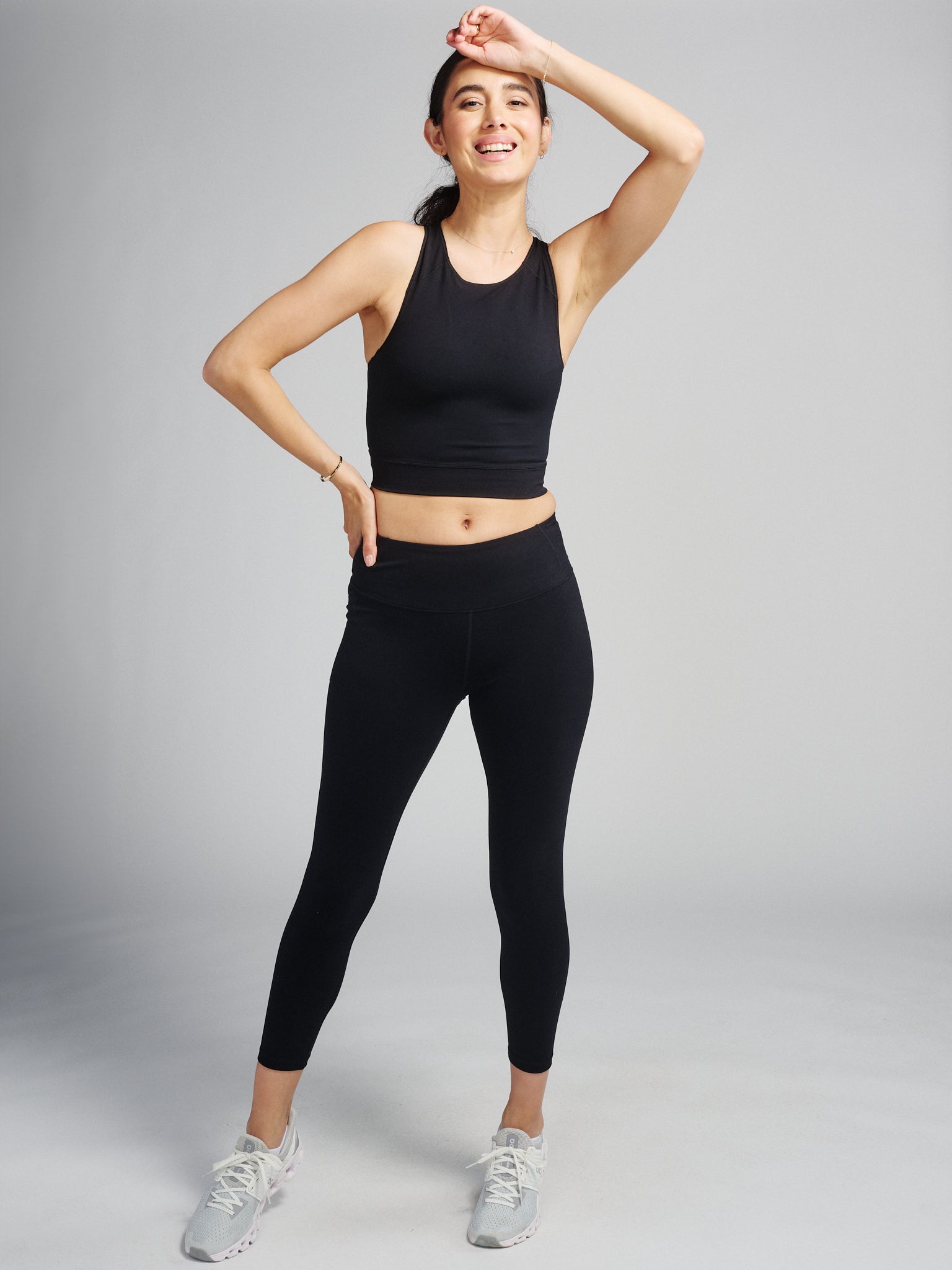 Sculptive Pocket Crop Tank - tasc Performance (Black)