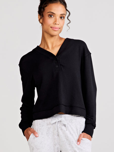 Varsity Henley Sweatshirt – tasc Performance