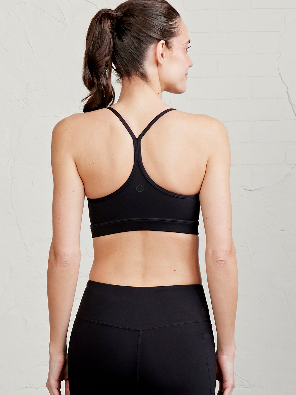 Sculptive Sports Bra Set- Black - tasc Performance (Black)