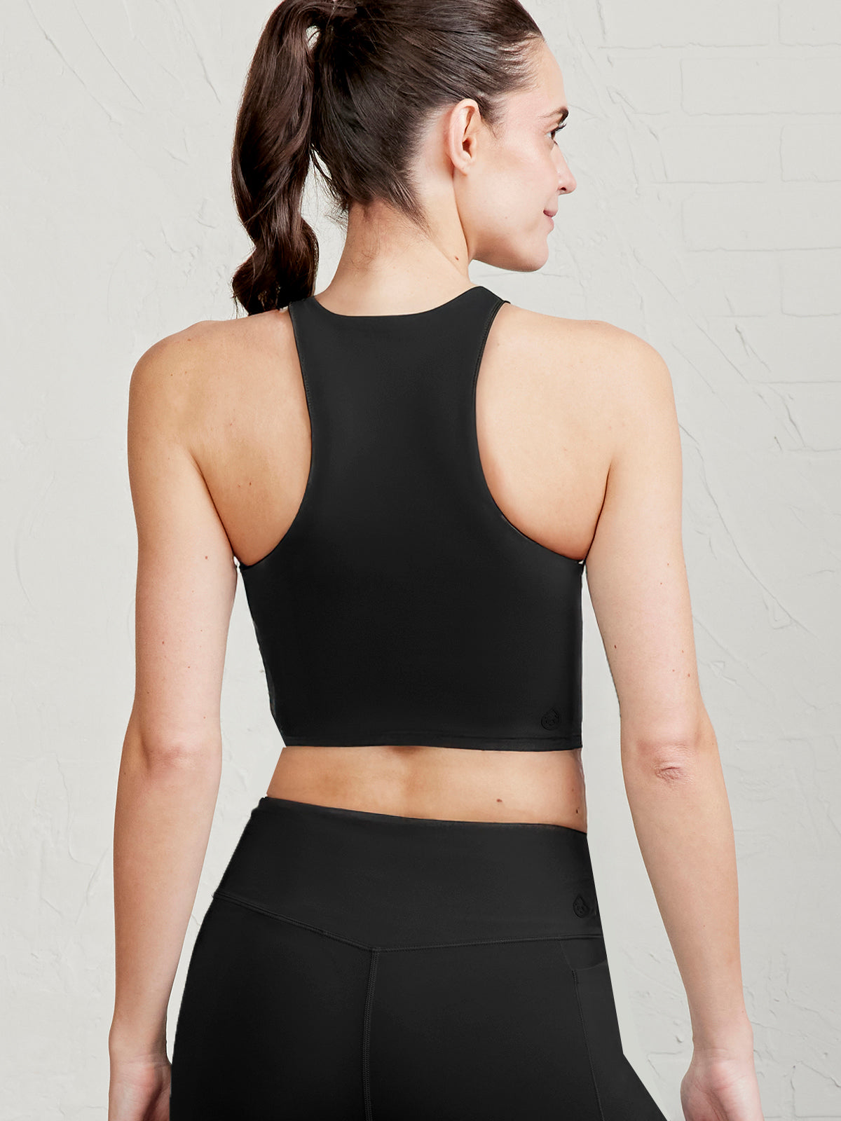 Sculptive Crop Tank with Built in Bra tasc Performance (Black)