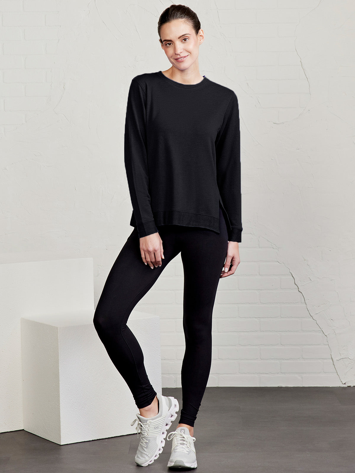 Riverwalk Sweatshirt 2.0 - tasc Performance (Black)