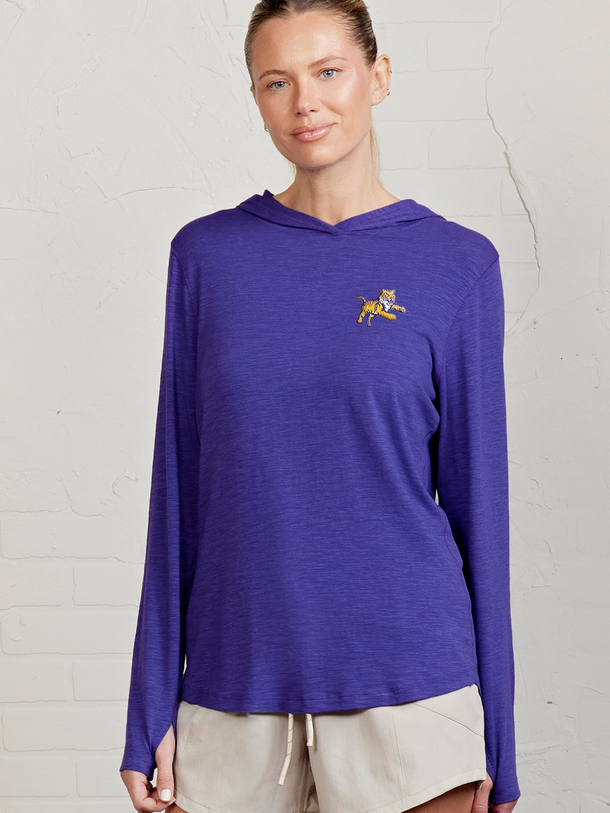 Recess Lightweight Hoodie - LSU - tasc Performance (Supernova)
