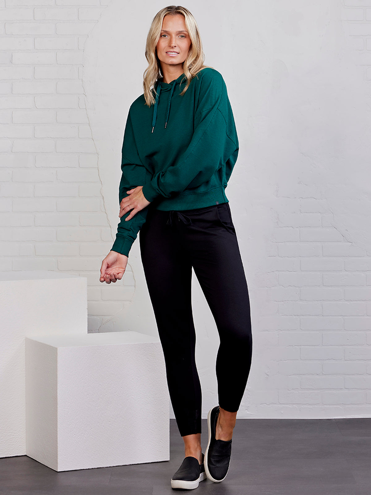 Studio Fleece Hoodie - tasc Performance (Alpine)