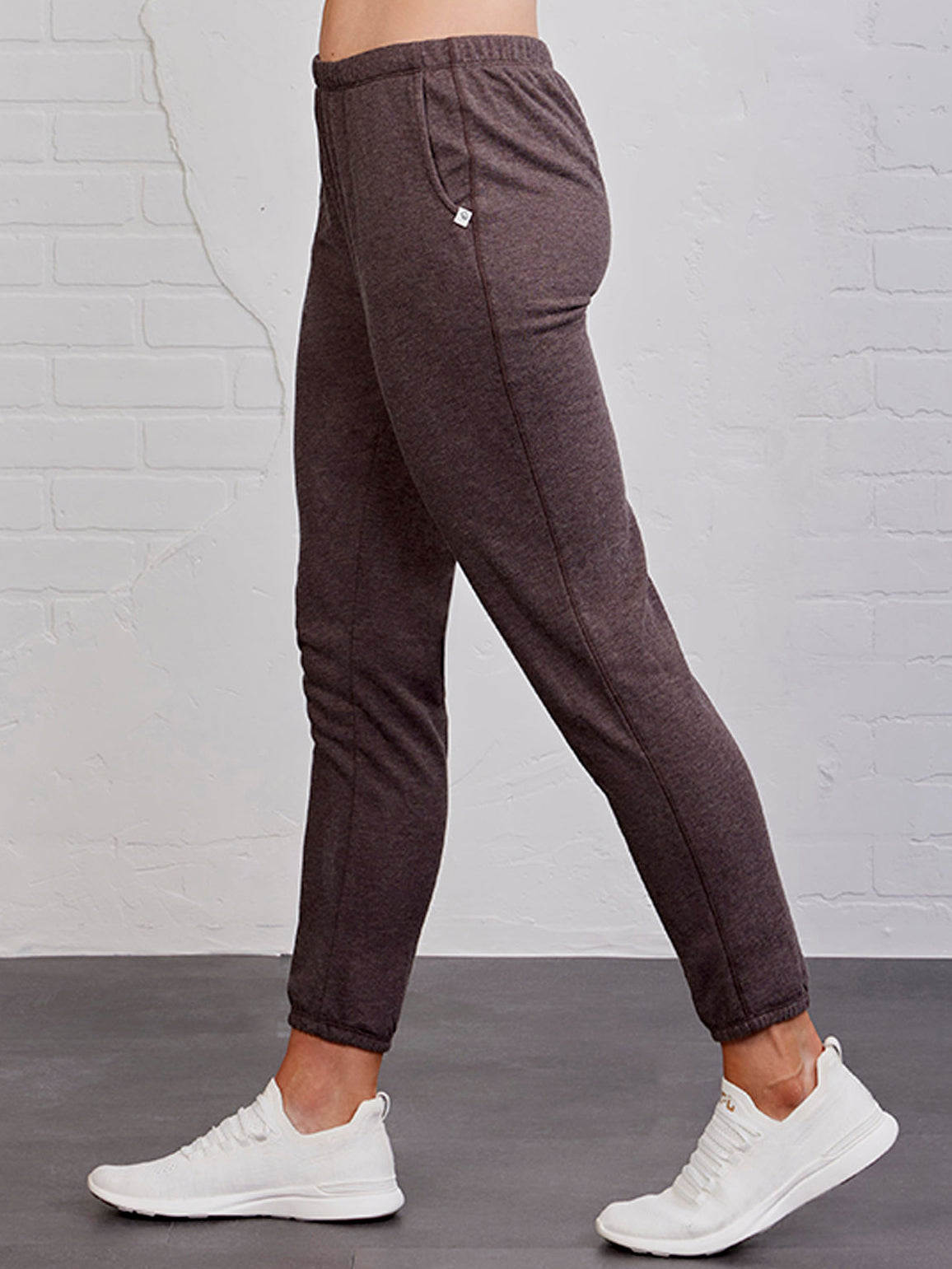 Stadium French Terry Sweatpant - tasc Performance (MochaHeather)