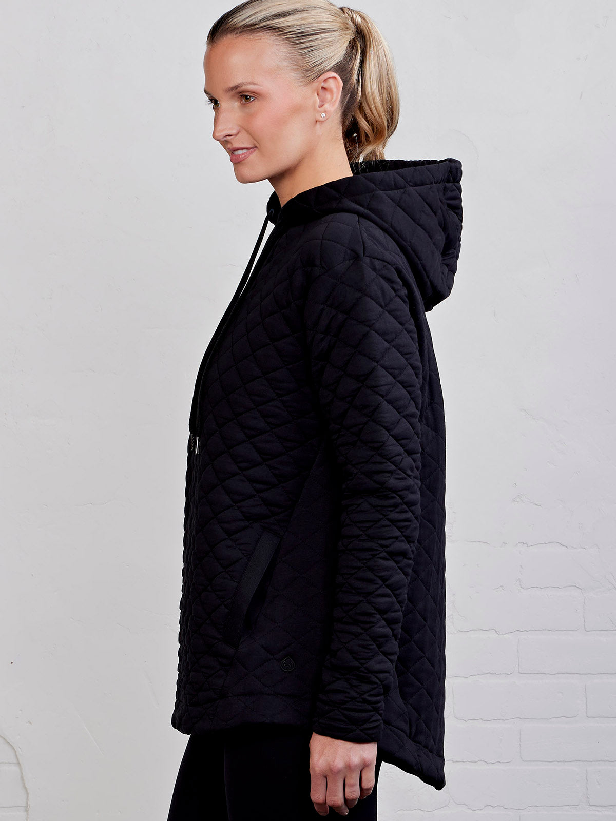 Unstoppable Soft Quilt Hooded Tunic - tasc Performance (Black)
