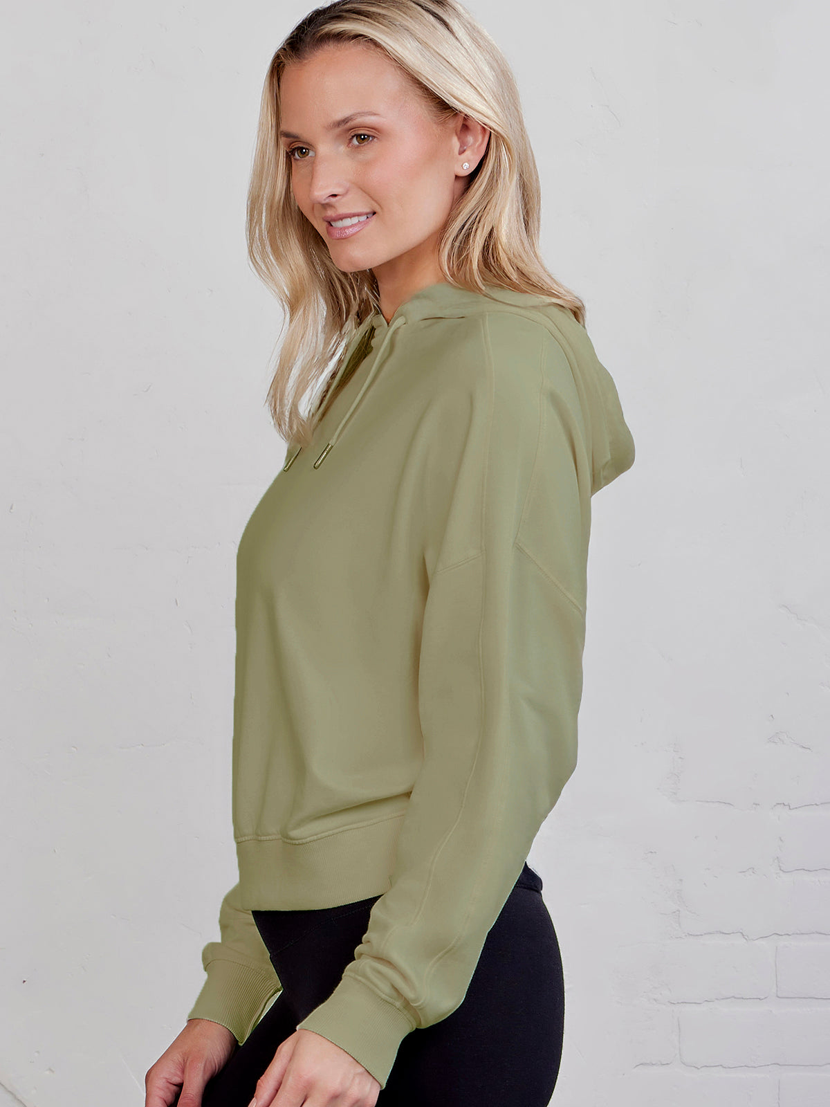 Studio Fleece Hoodie tasc Performance (Cactus)