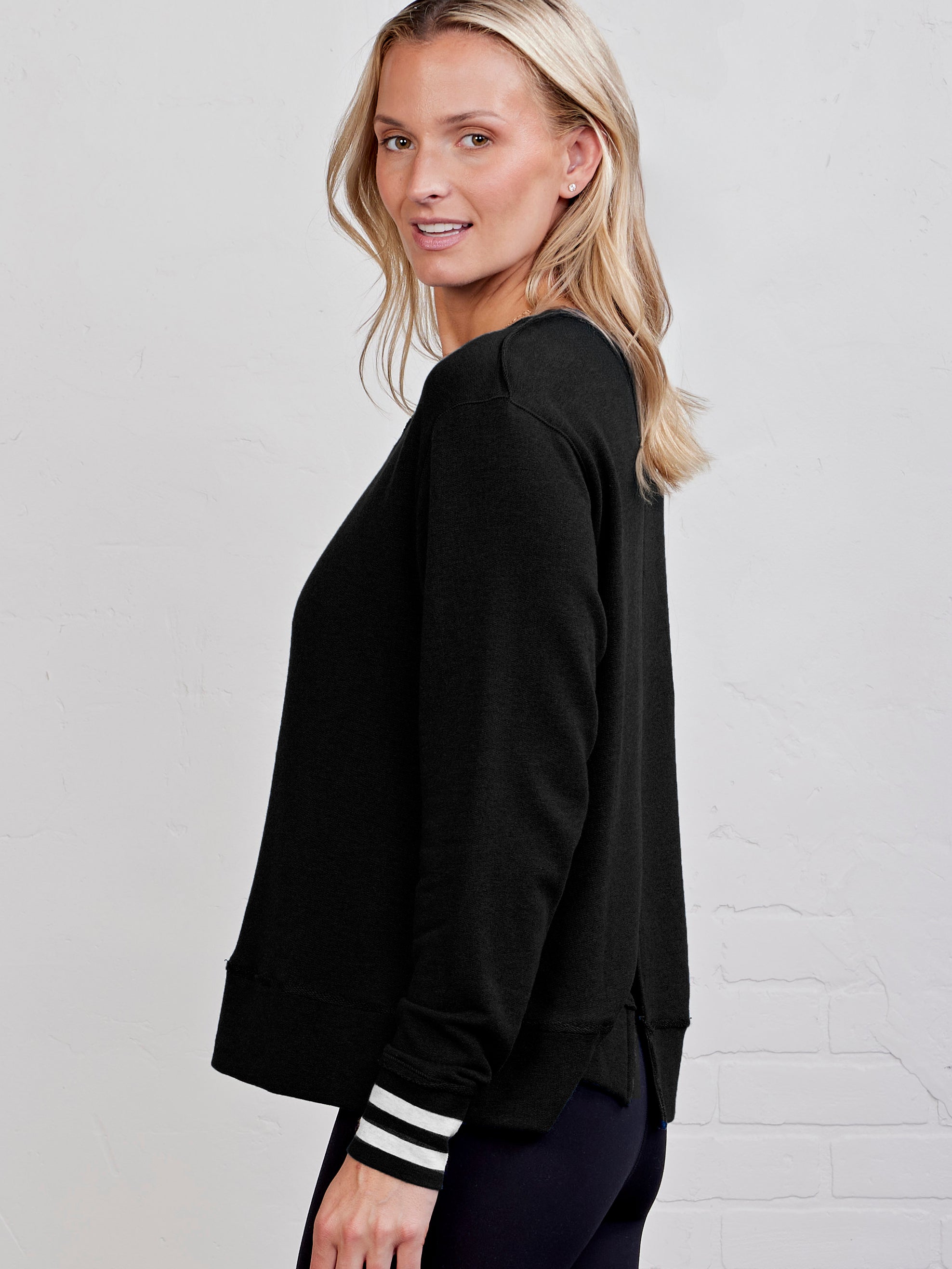 Clubhouse Sweatshirt - tasc Performance (Black)